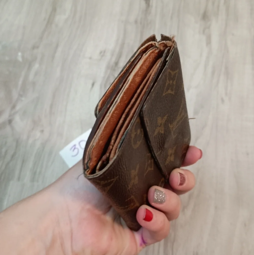 Authentic Louis Vuitton Monogram Portefeiulle Elise Trifold Wallet